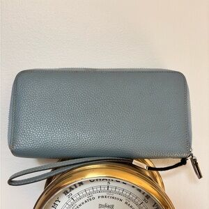 Lavemi Leather Wristlet Wallet